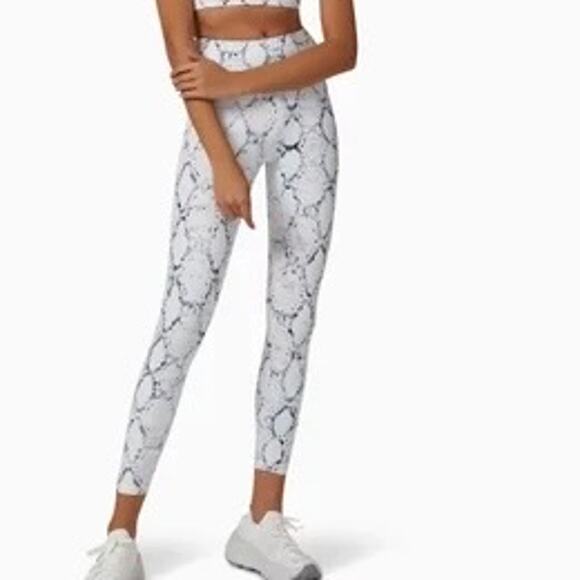 Varley Women's White Snake Print Let’s Go High Rise 7/8 Leggings Size Small - Picture 1 of 10